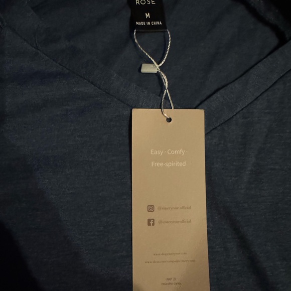 Navy Lace Sleeve Women's Blouse NWT - Picture 2 of 3